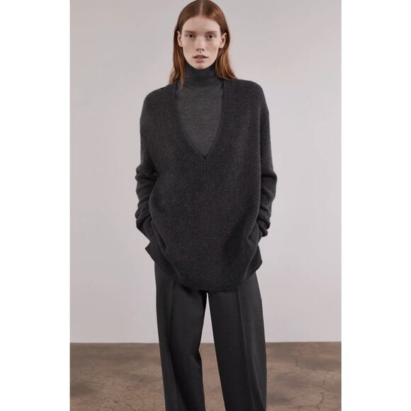 The Row Baudelia Deep V Neck 100% Cashmere Oversized Sweater Tunic Grey - Picture 1 of 10